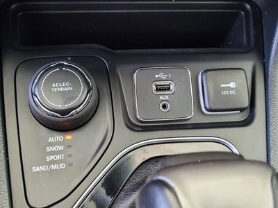 2023 Jeep Cherokee Altitude Lux