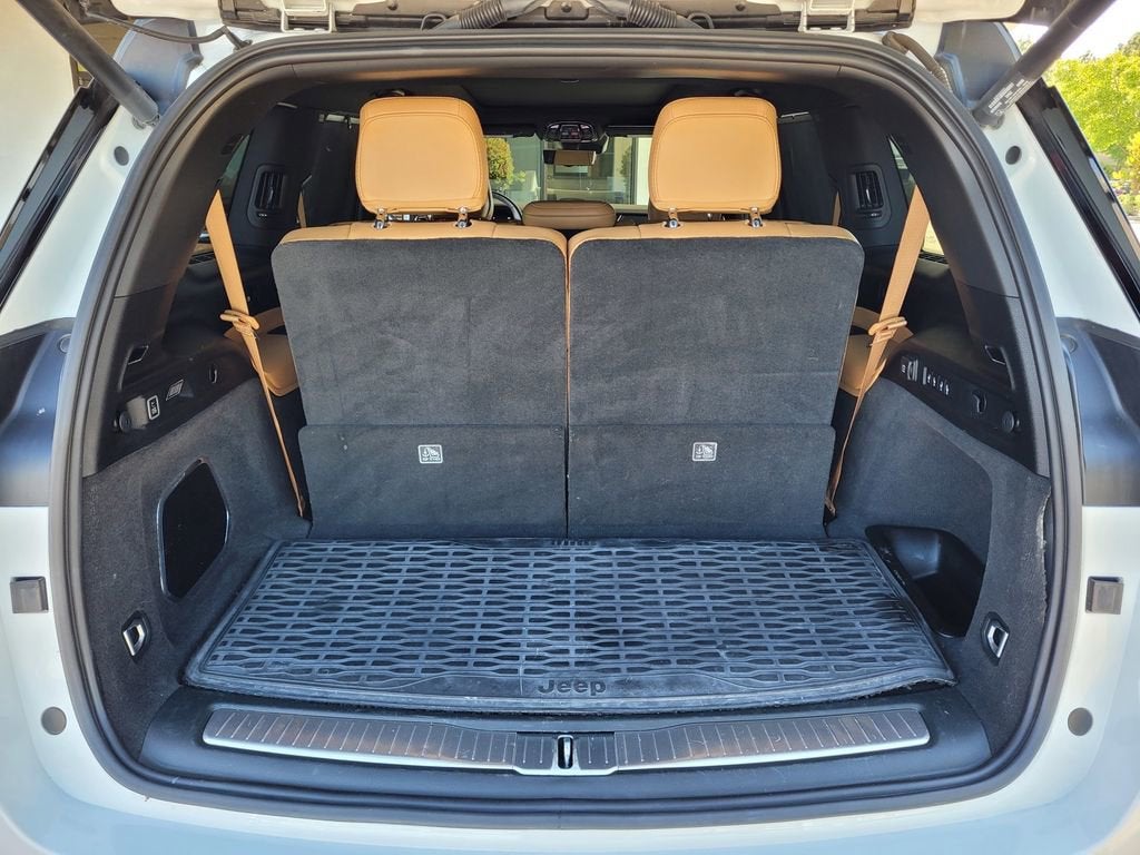 2023 Jeep Grand Cherokee L Summit