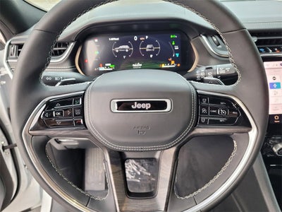 2022 Jeep Grand Cherokee 4xe Overland