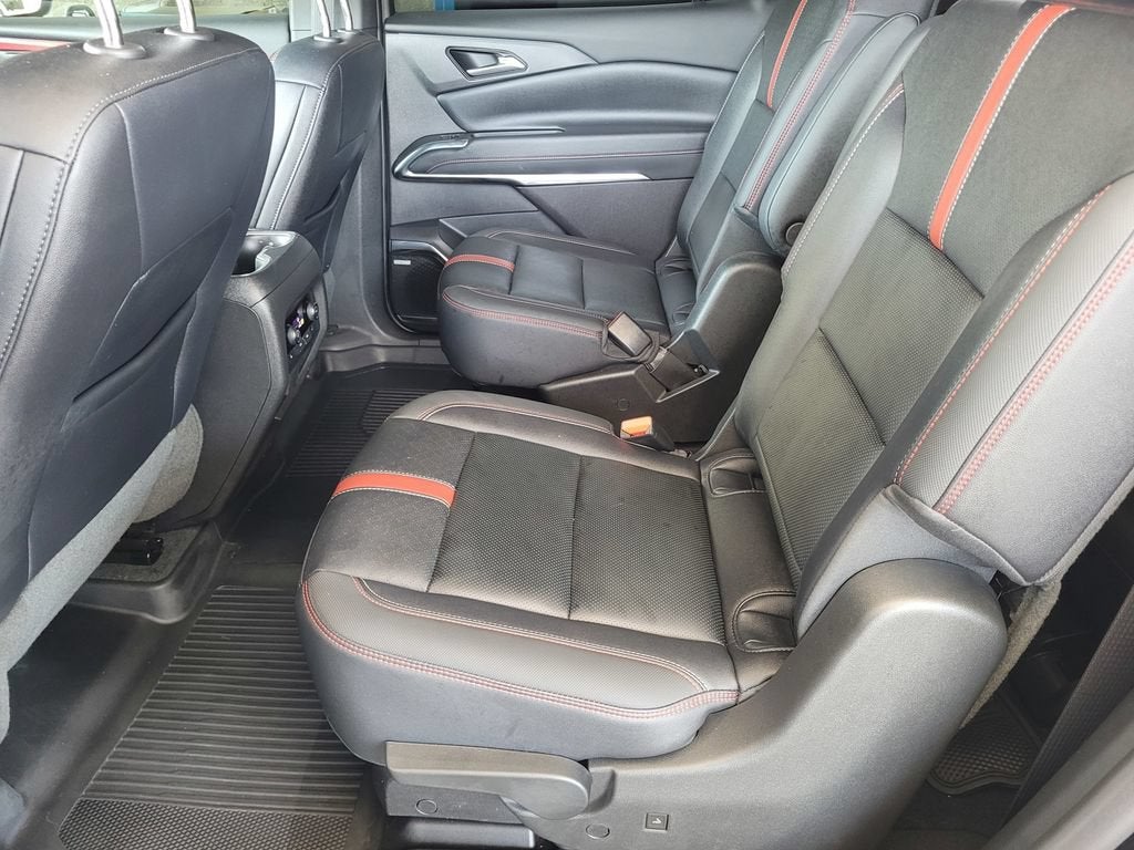 2025 Chevrolet Traverse RS