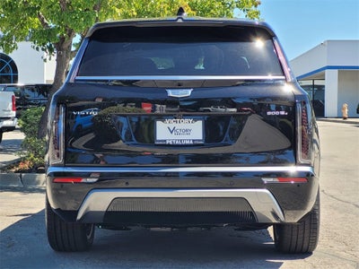 2026 Cadillac VISTIQ Luxury