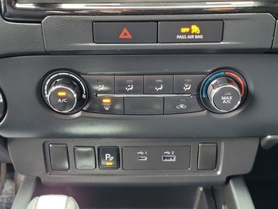 2022 Nissan Frontier S