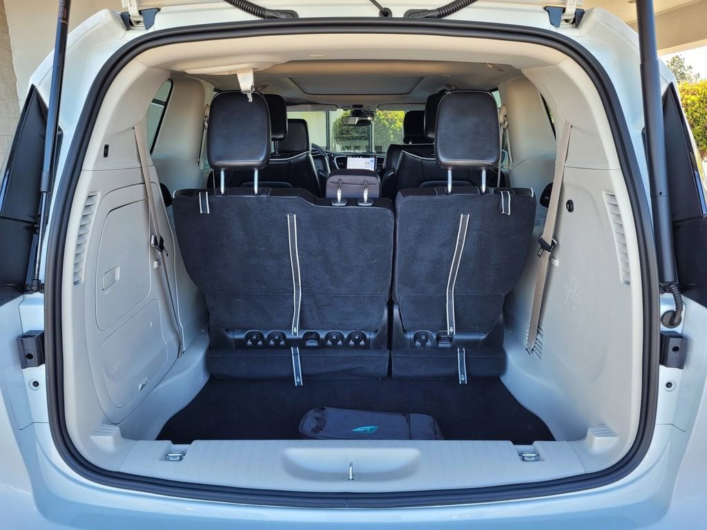 2022 Chrysler Pacifica Hybrid Limited