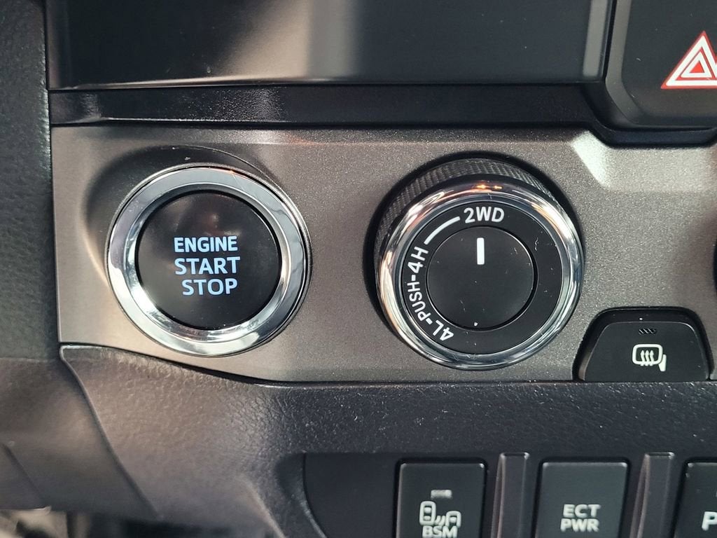 2022 Toyota Tacoma 4WD SR